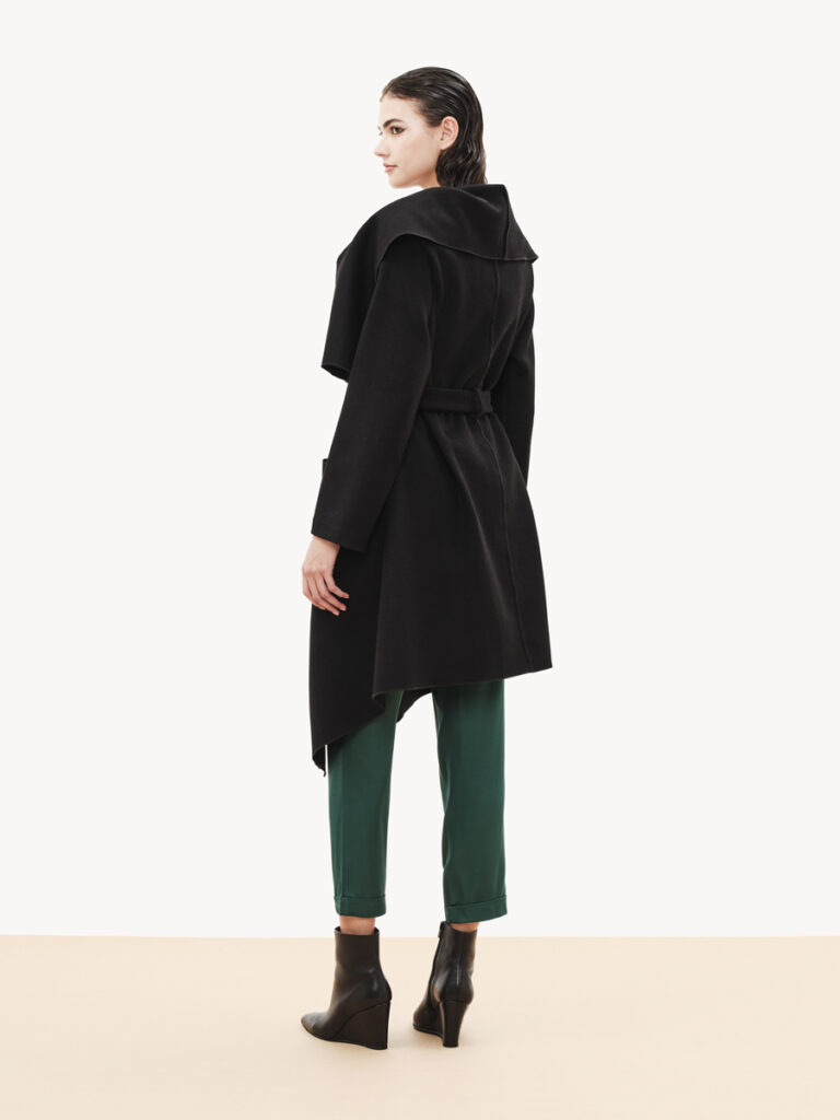 Long Jacket - Timeless And Sculpted | AW23/24 