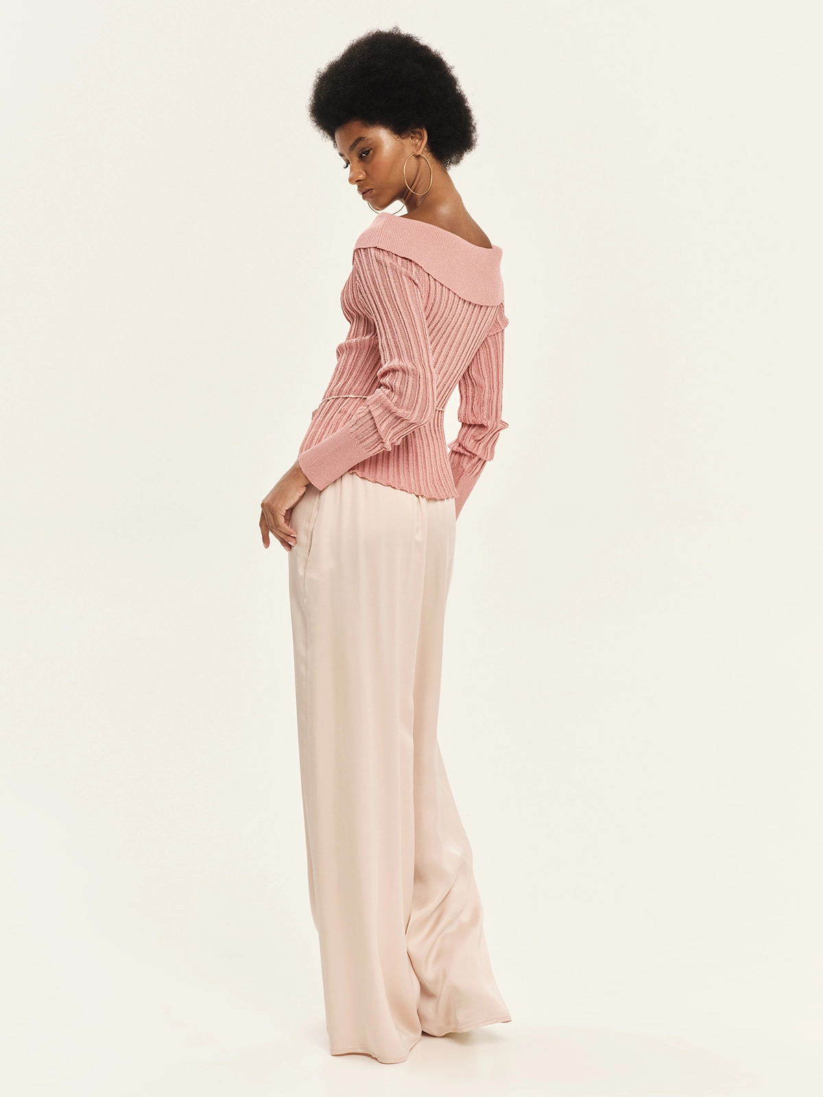 KOURBELA_KnitBlouse_S26282& Trousers_S26448_Pink _4