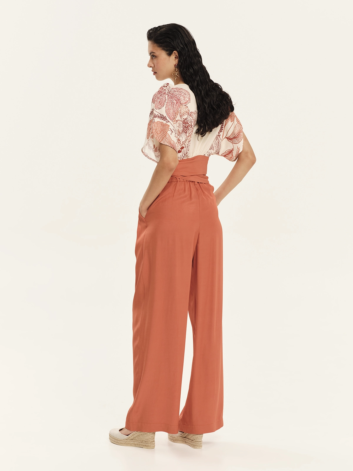 KOURBELA_Top_S26423_EcruOrangePrint & tROUSERS_S26374_Orange_4