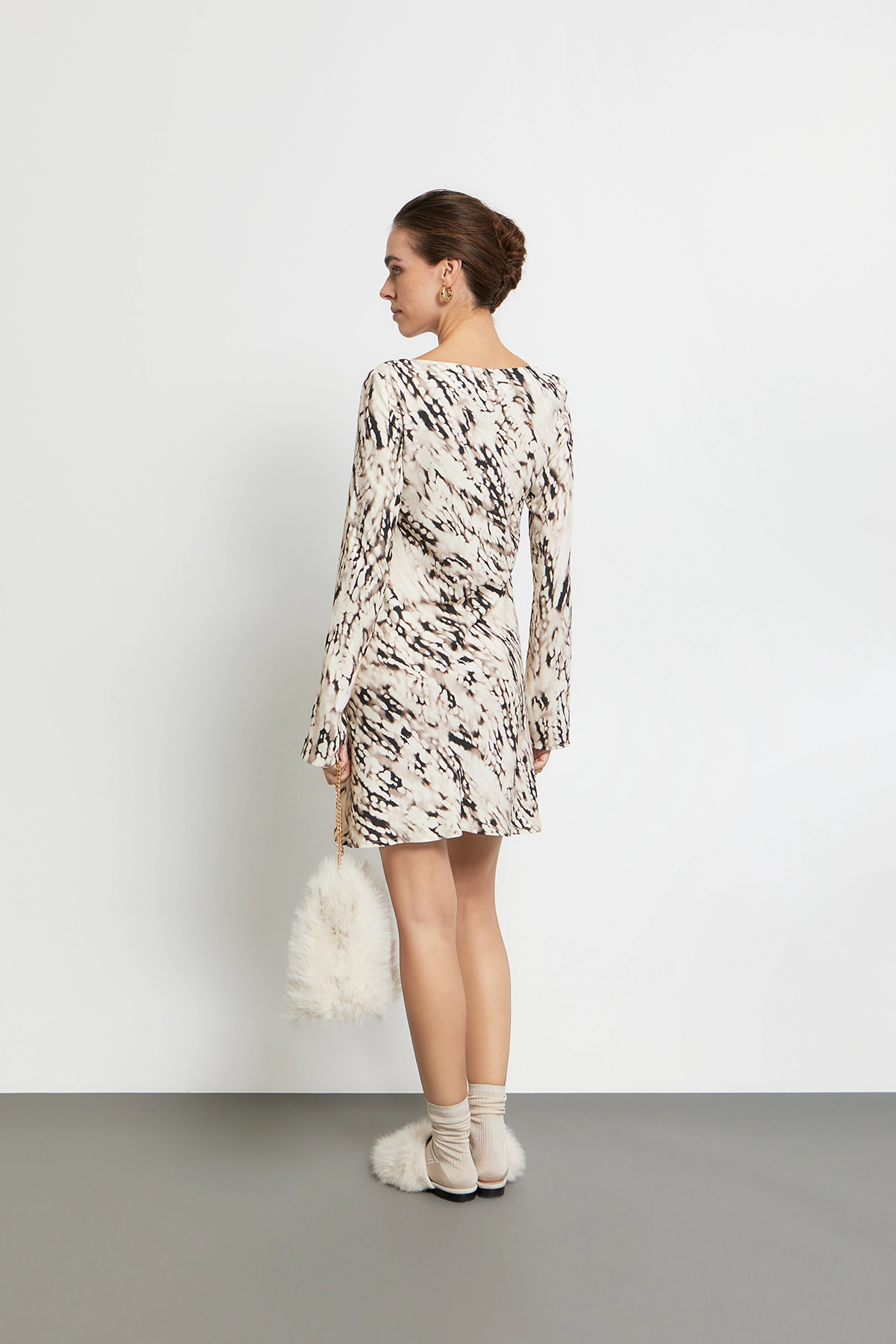 KOURBELA_MiniDress_W26275_AbstractPrint_2