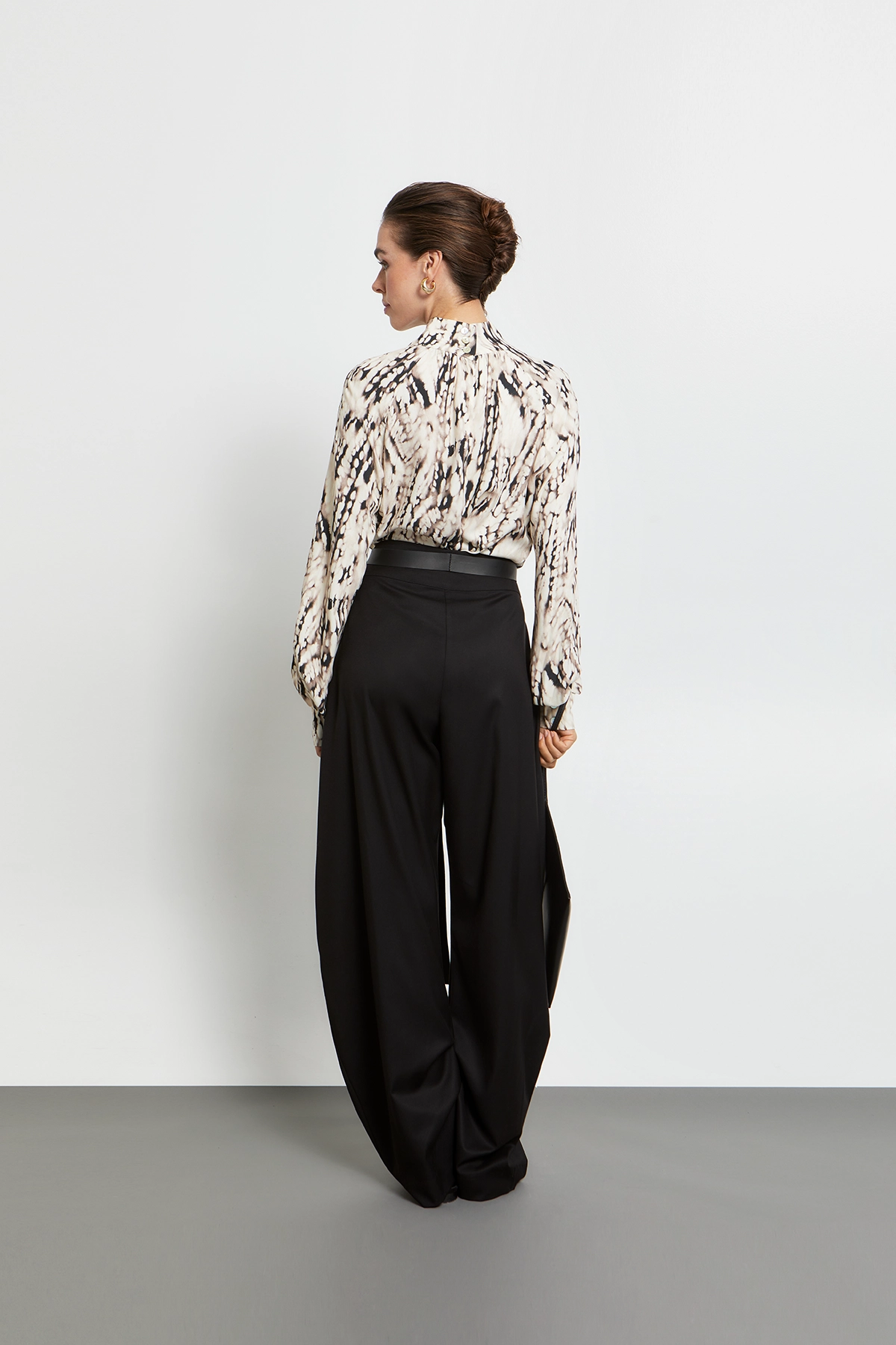 KOURBELA_Top_W26274_AbstractPrint_2