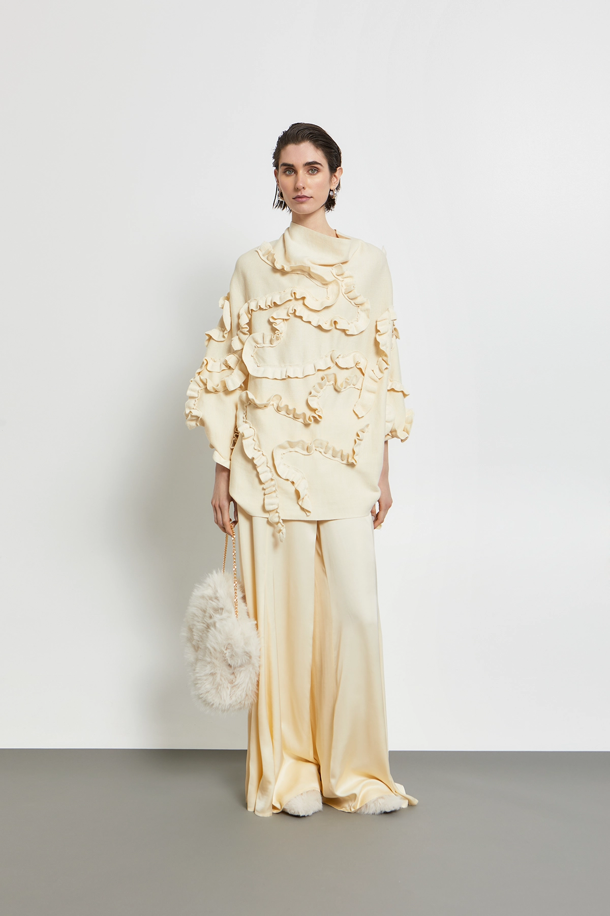 KOURBELA_Trousers_W26303 & Cape_W26916_Ecru_1