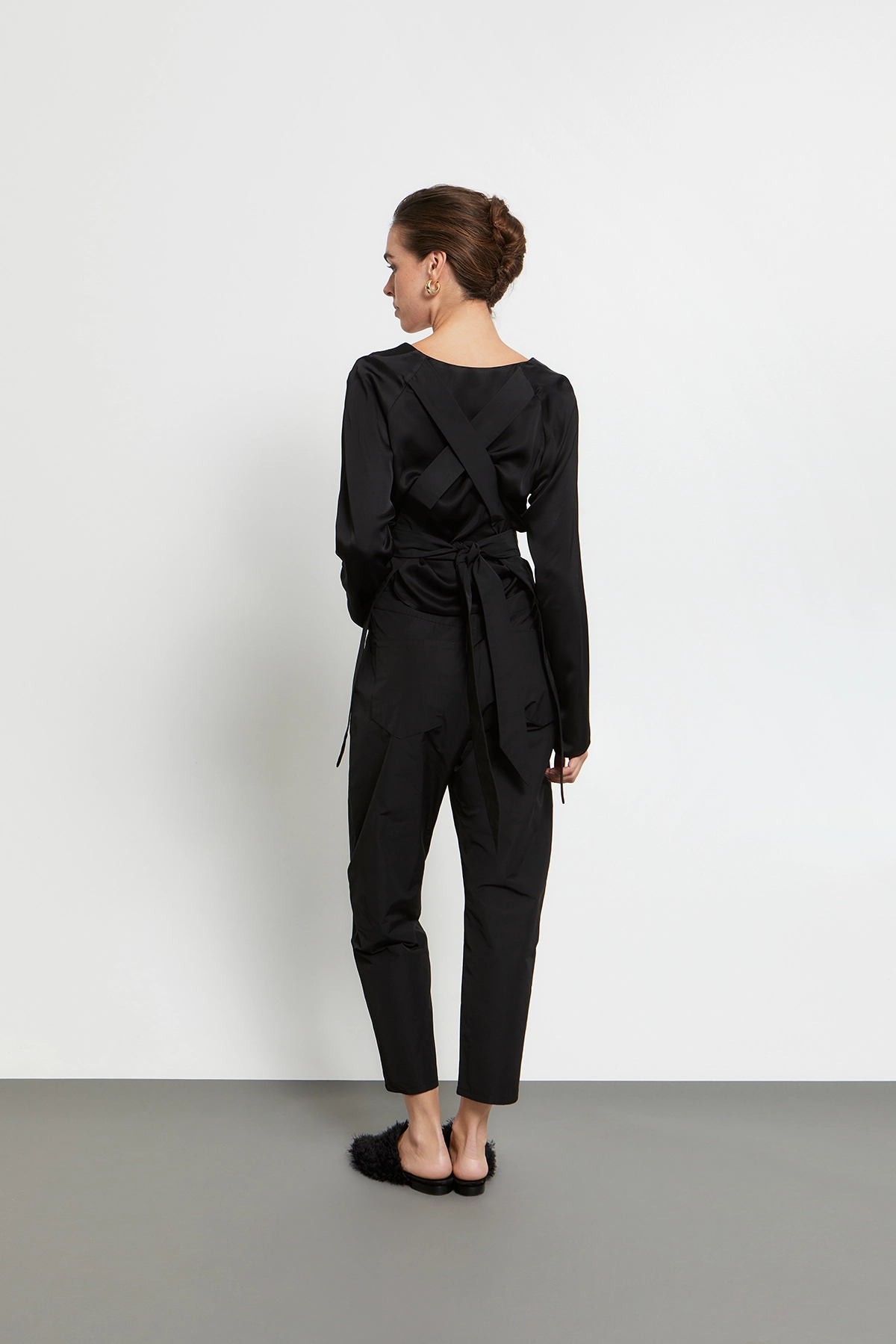 KOURBELA_Blouse_W26285 & Trousers_W26289_Black_3