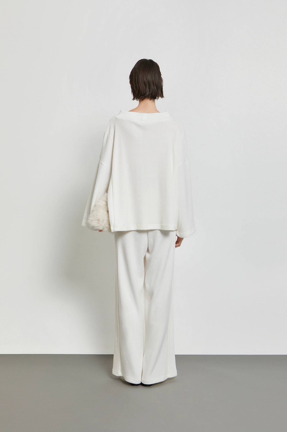 KOURBELA_W26241_Blouse & W26244_Trousers_White_3