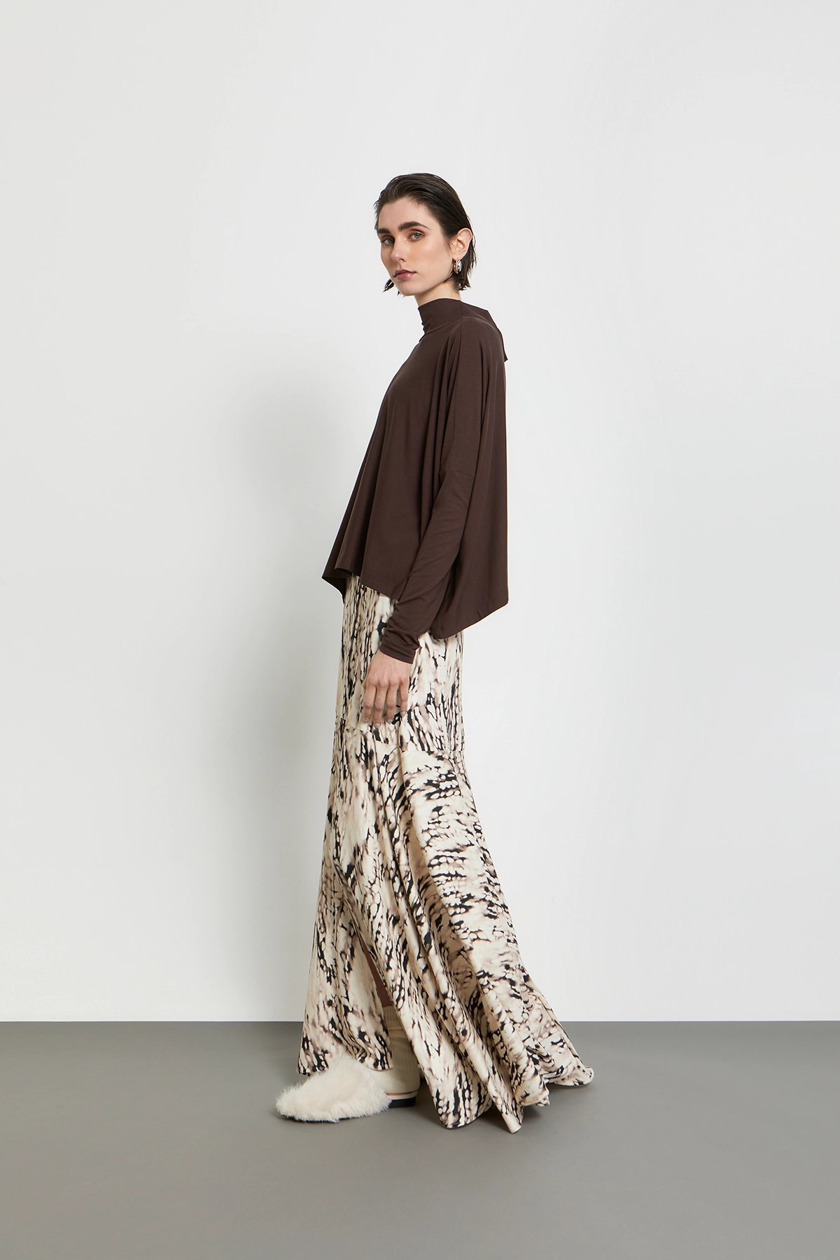 KOURBELA_Blouse_W26267_Brown_2